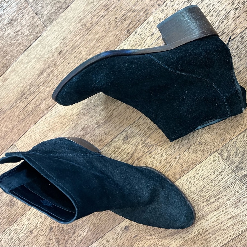 Antonio Melani booties